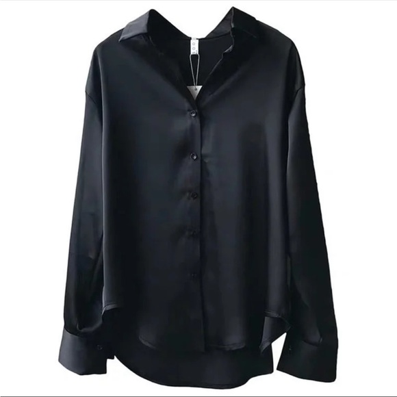Black satin blouse shirt button down NWT flowy top collar - Picture 3 of 5